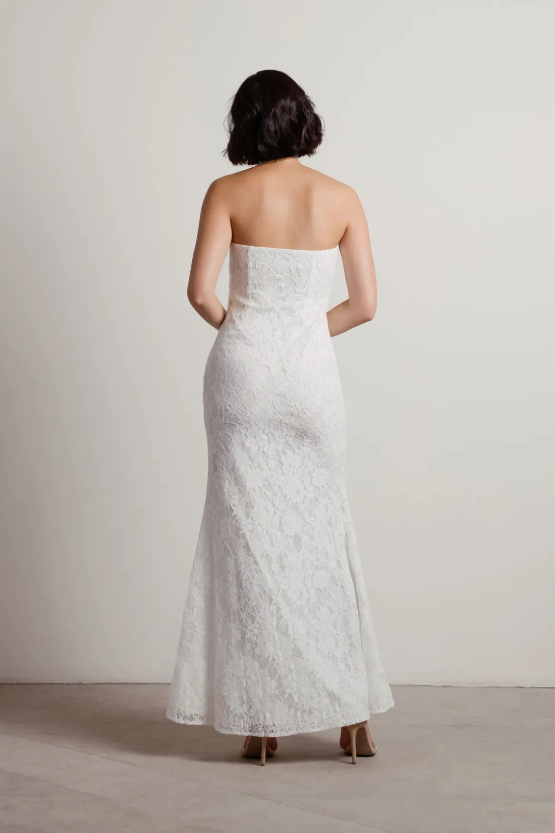 Tobi Adelyn Lace Sweetheart Maxi Dress - White