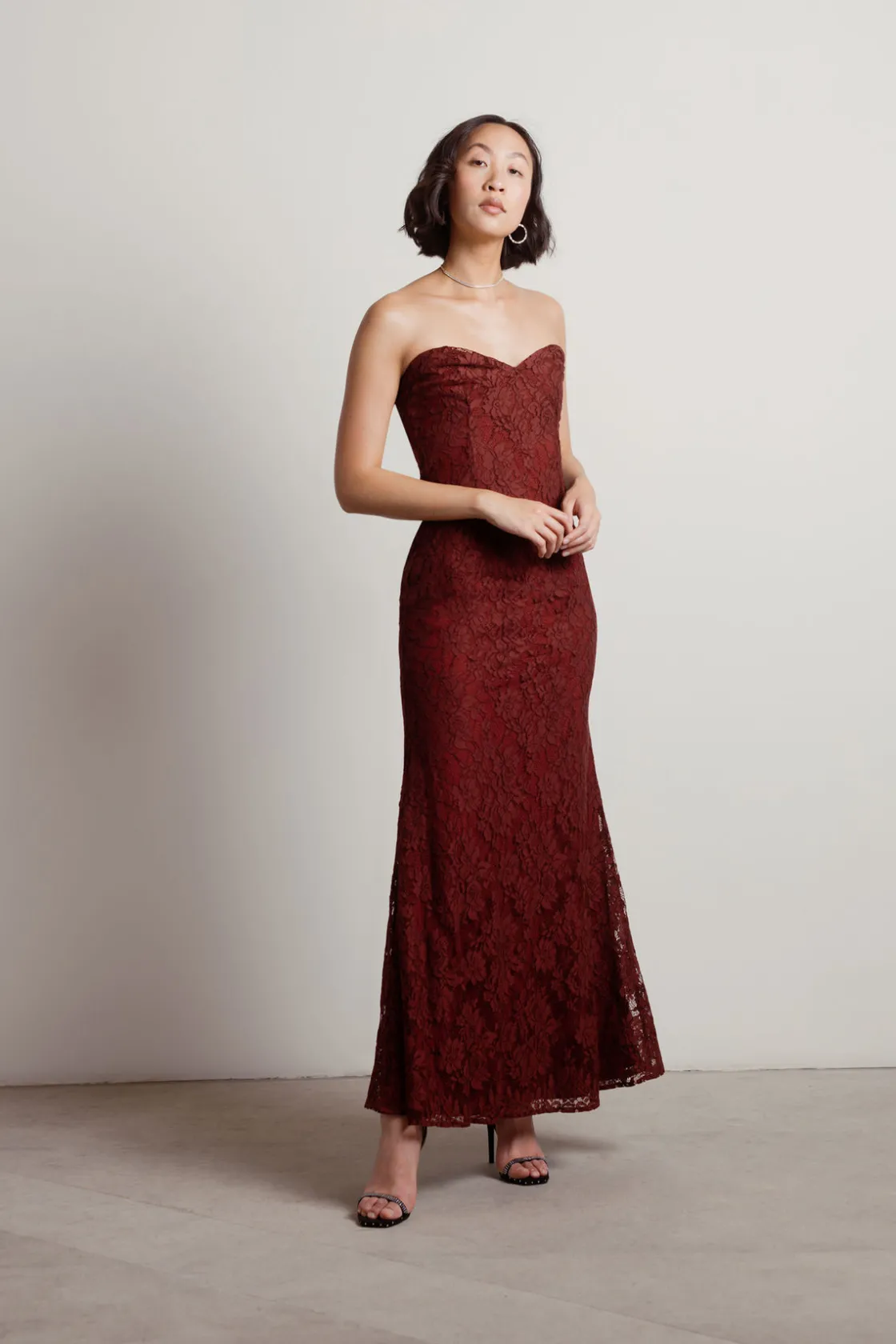 Tobi Adelyn Lace Sweetheart Maxi Dress - White
