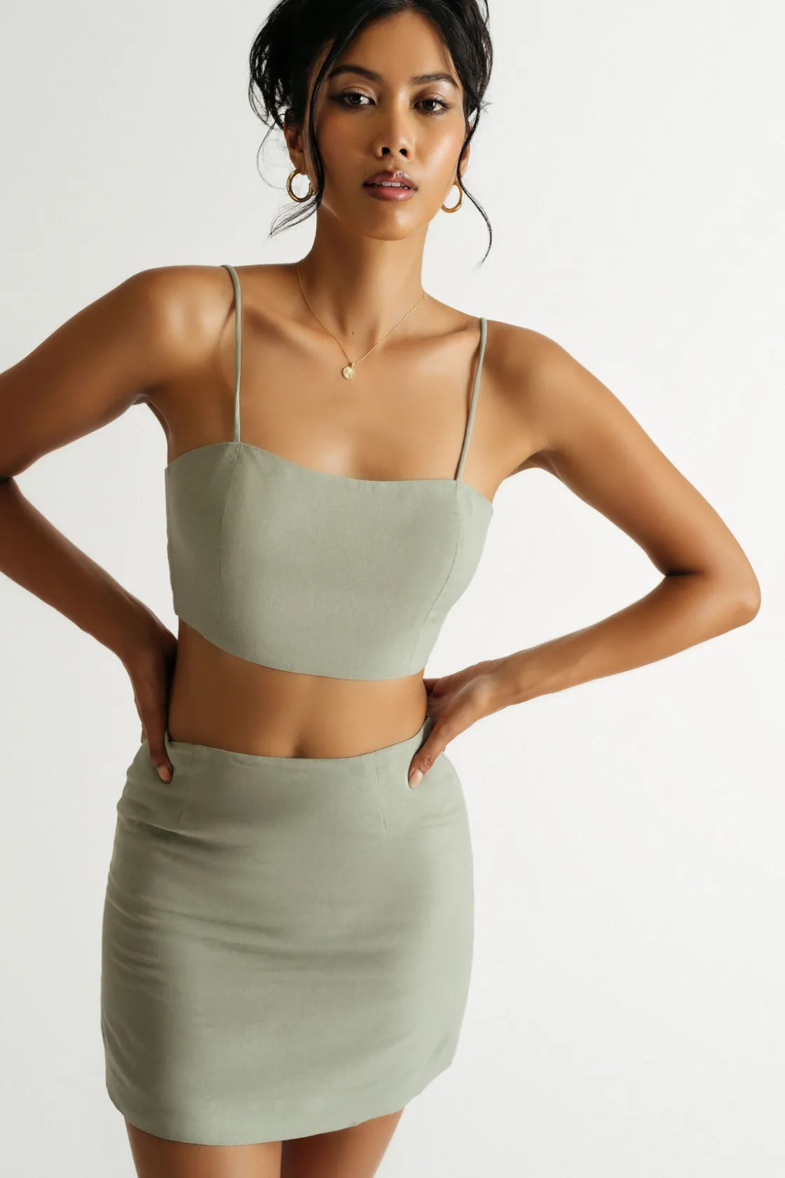 Tobi Arden Linen Crop Top And Mini Skirt Set - Oatmeal