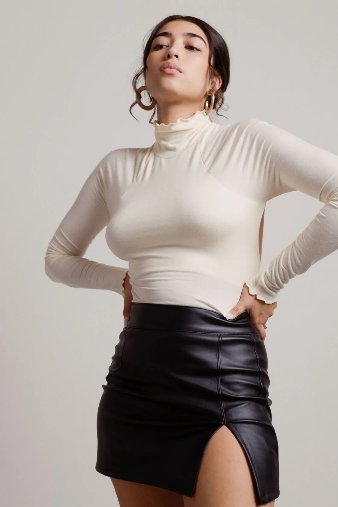 Tobi Avenir Backless Top -