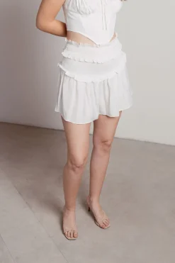 Tobi Bait Me Smocked Shorts -