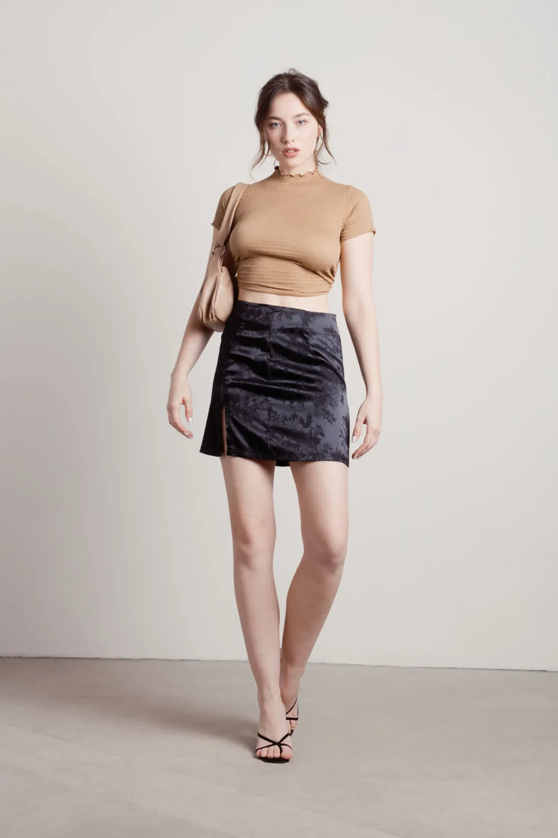 Tobi Basilisk Crop Top -
