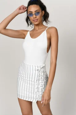 Tobi Be That Girl Lace Up Mini Skirt -