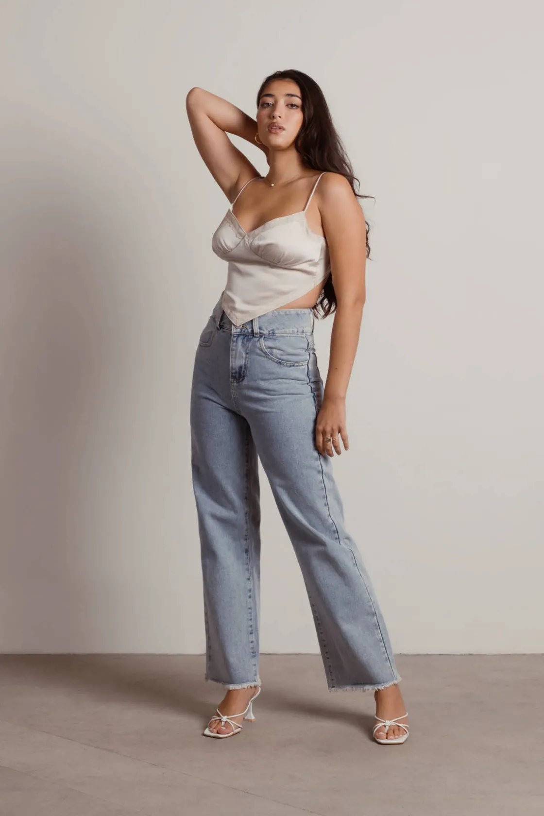 Tobi Behind Her Eyes Crop Top - Champagne