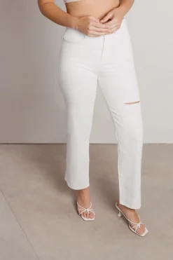 Tobi Castle Heights Straight Leg Jeans -