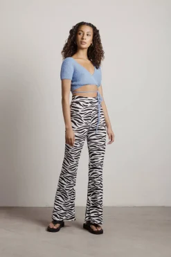 Tobi Center Stage Crop Top - Blue