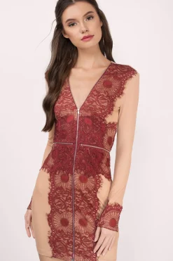 Tobi Command Attention Lace Bodycon Mini Dress -