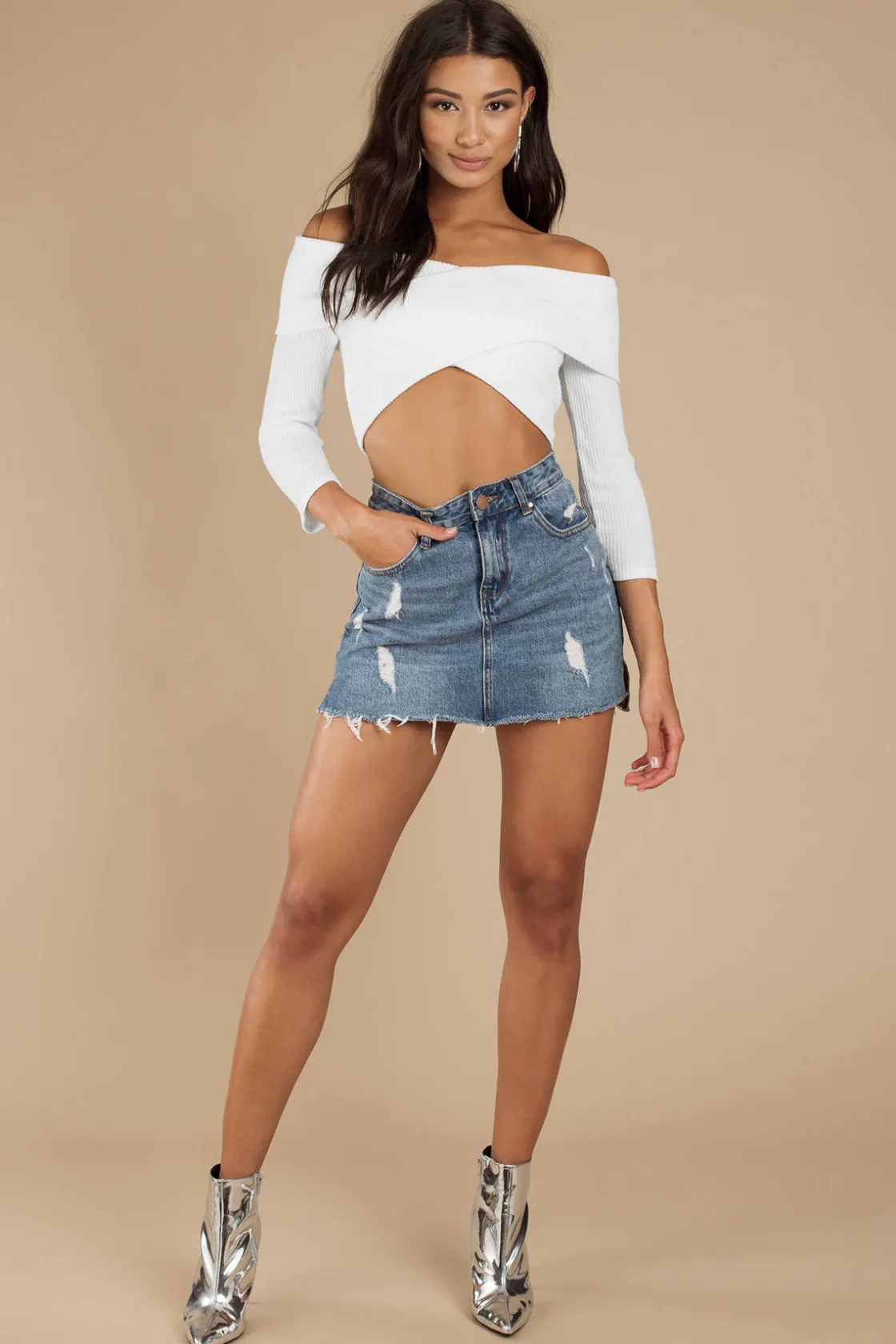 Tobi Crossing Lines Crop Top - Black