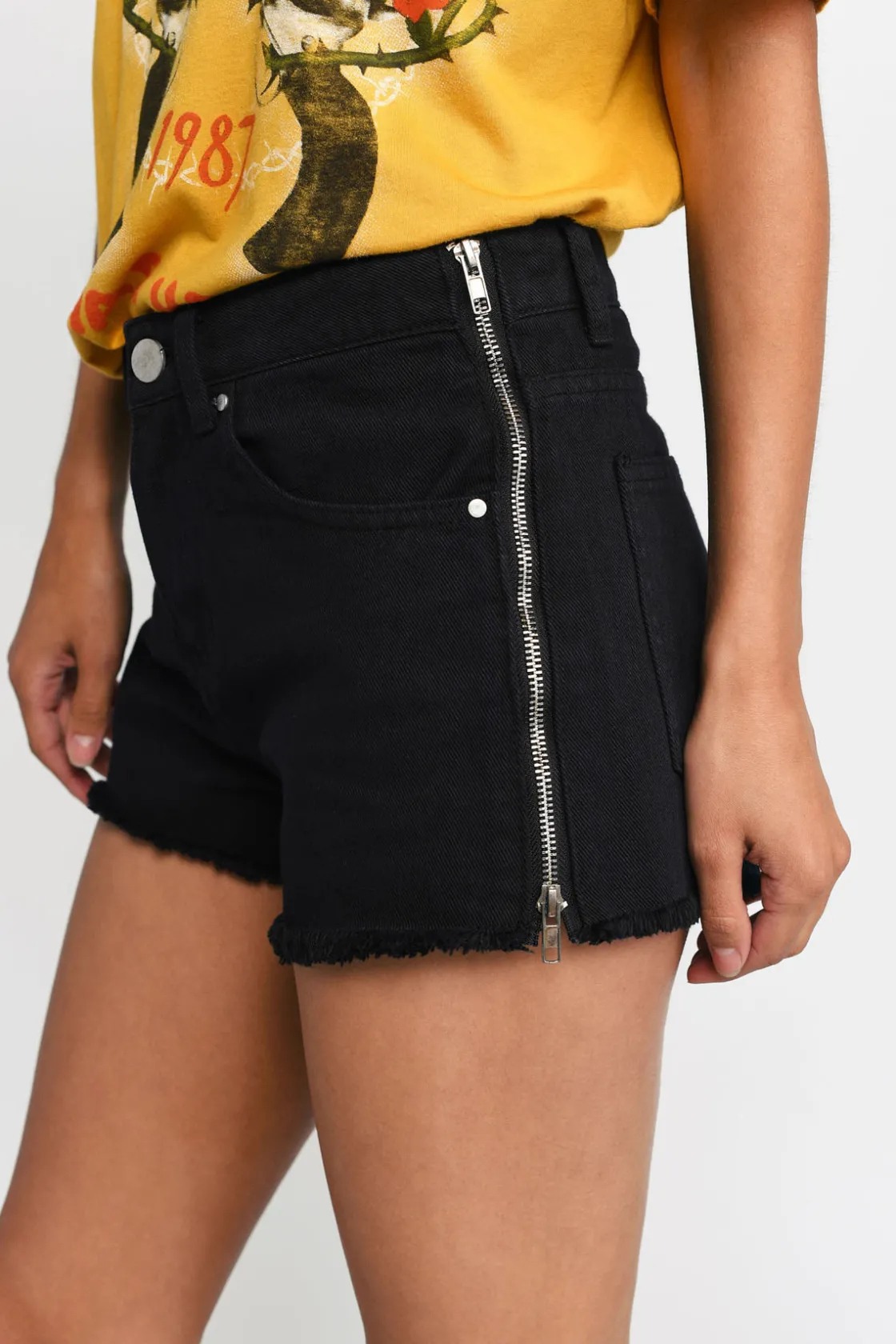 Tobi Echo Park High Waist Shorts -