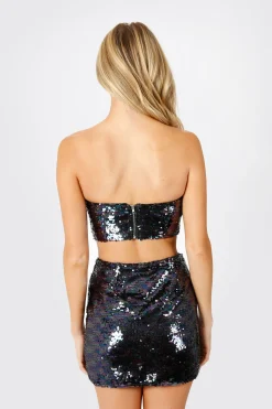 Tobi Everything And More Reversible Crop Top - Gold