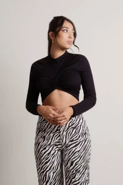 Tobi Eyes Open Crop Top -