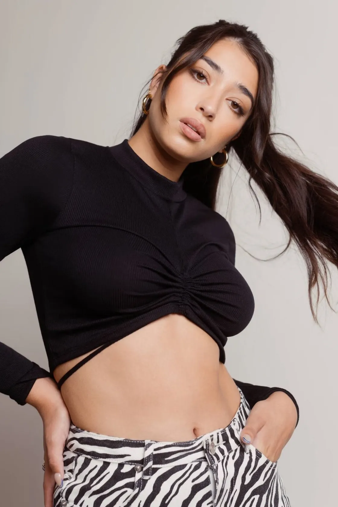 Tobi Eyes Open Crop Top -