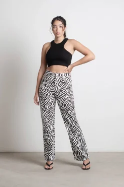 Tobi Fernandez Crop Top - Black