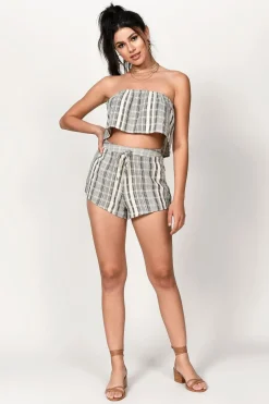 Tobi Fly Away Crop Top - Black