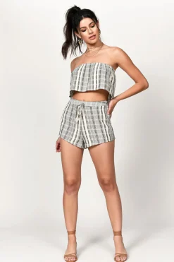Tobi Fly Away High Waist Shorts - Black