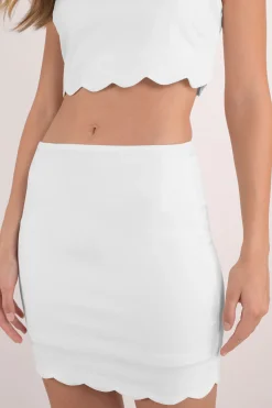 Tobi Getting Wavy Scalloped Hem Crop Top And Mini Skirt Set - White