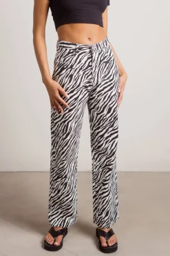 Tobi Gimme Attention Straight Leg Pants -