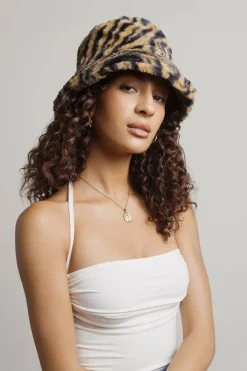 Tobi Hear Me Roar Fluffy Bucket Hat -