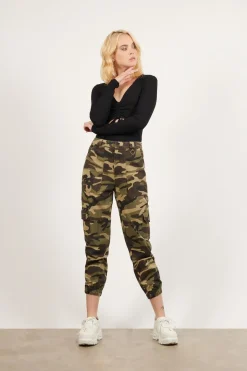 Tobi Hide Outside Jogger Pants -