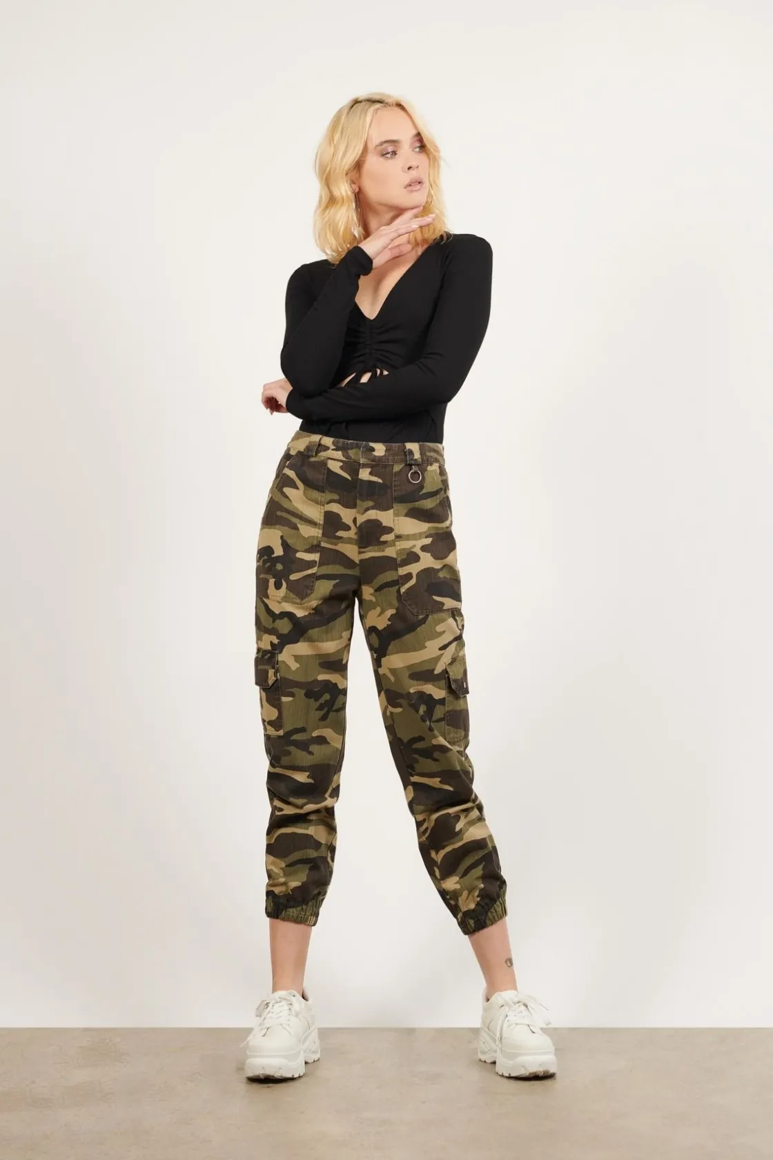 Tobi Hide Outside Jogger Pants -