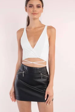 Tobi Jennifer Crop Top - White