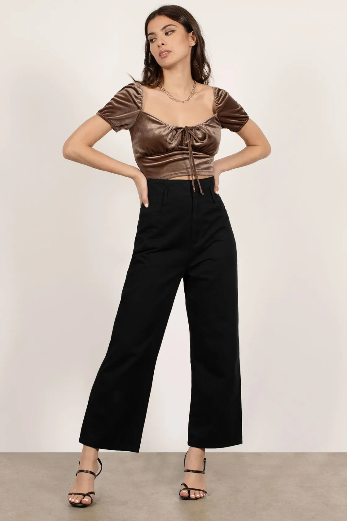 Tobi Juliarts Crop Top -