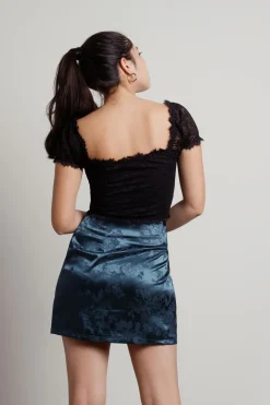 Tobi Kami Crop Top -