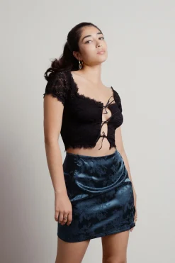 Tobi Kami Crop Top -