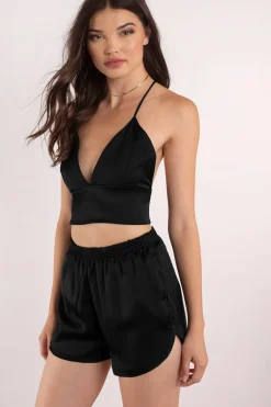 Tobi Khloe Plunging Crop Top -