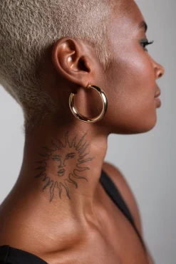 Tobi Lana Medium Sized Chunky Hoop Earrings