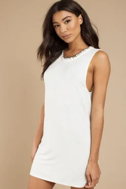Tobi Link It Up Sleeveless Shift Mini Dress - Cream