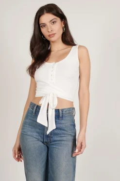 Tobi Look For Answers Crop Top -