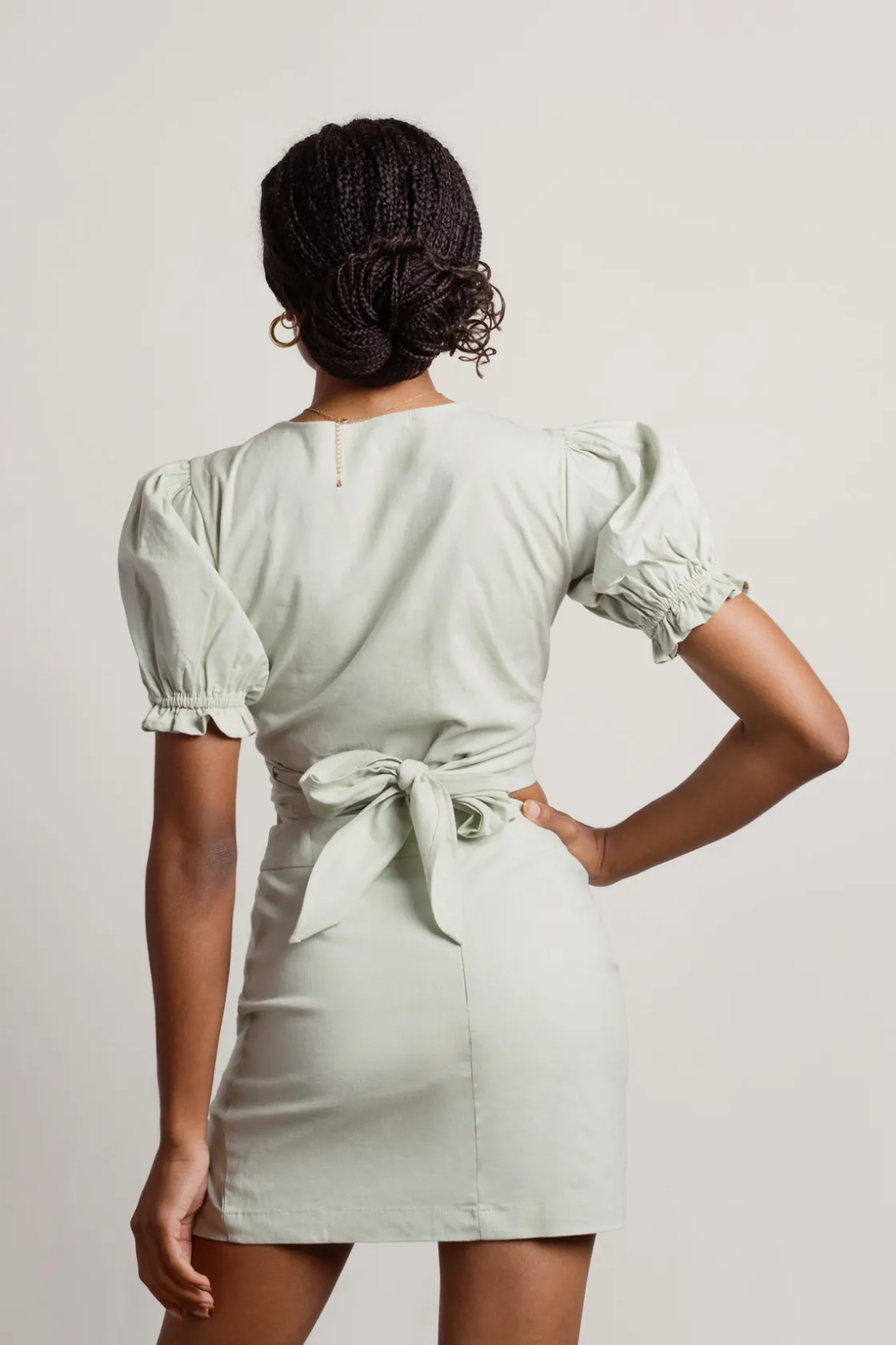 Tobi Lucia Linen Crop Top And Mini Skirt Set -