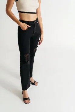 Tobi Mission Hills Distressed Jeans -
