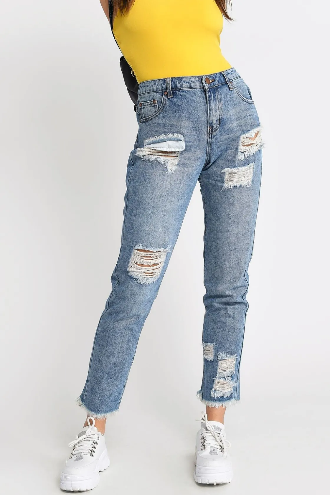 Tobi Montana Vintage Distressed Jeans -