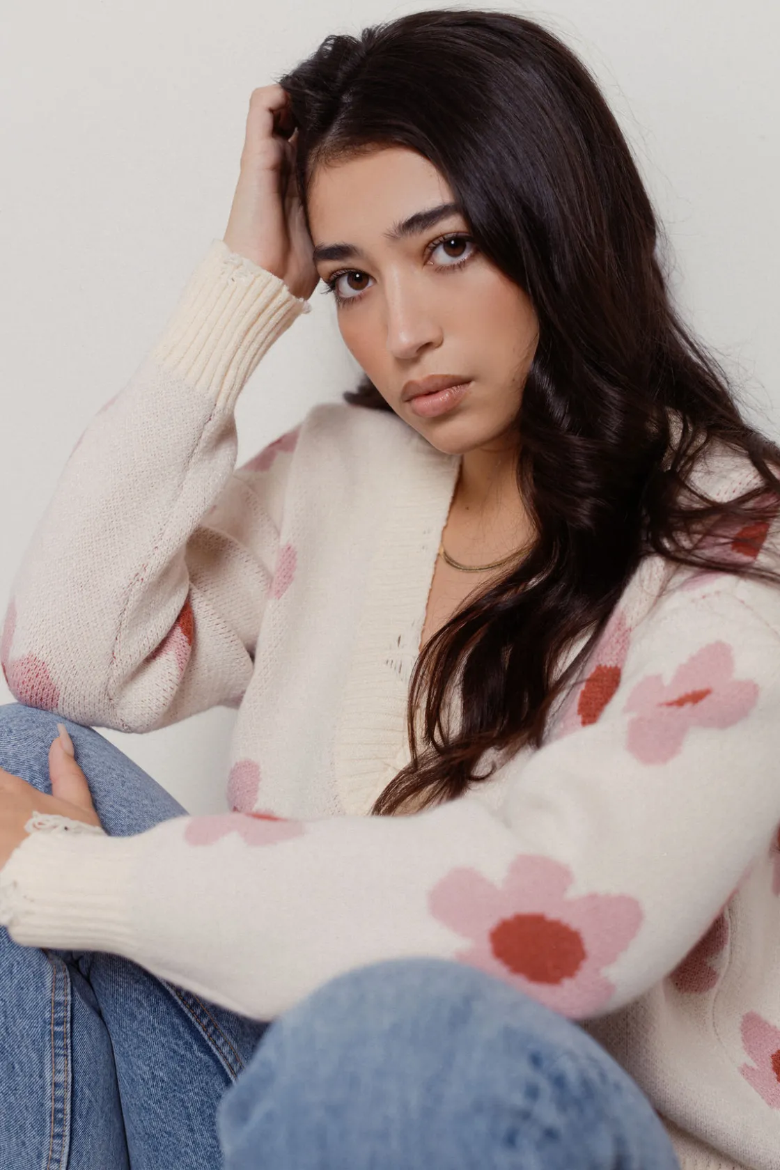 Tobi Oopsie Daisy Floral Sweater -