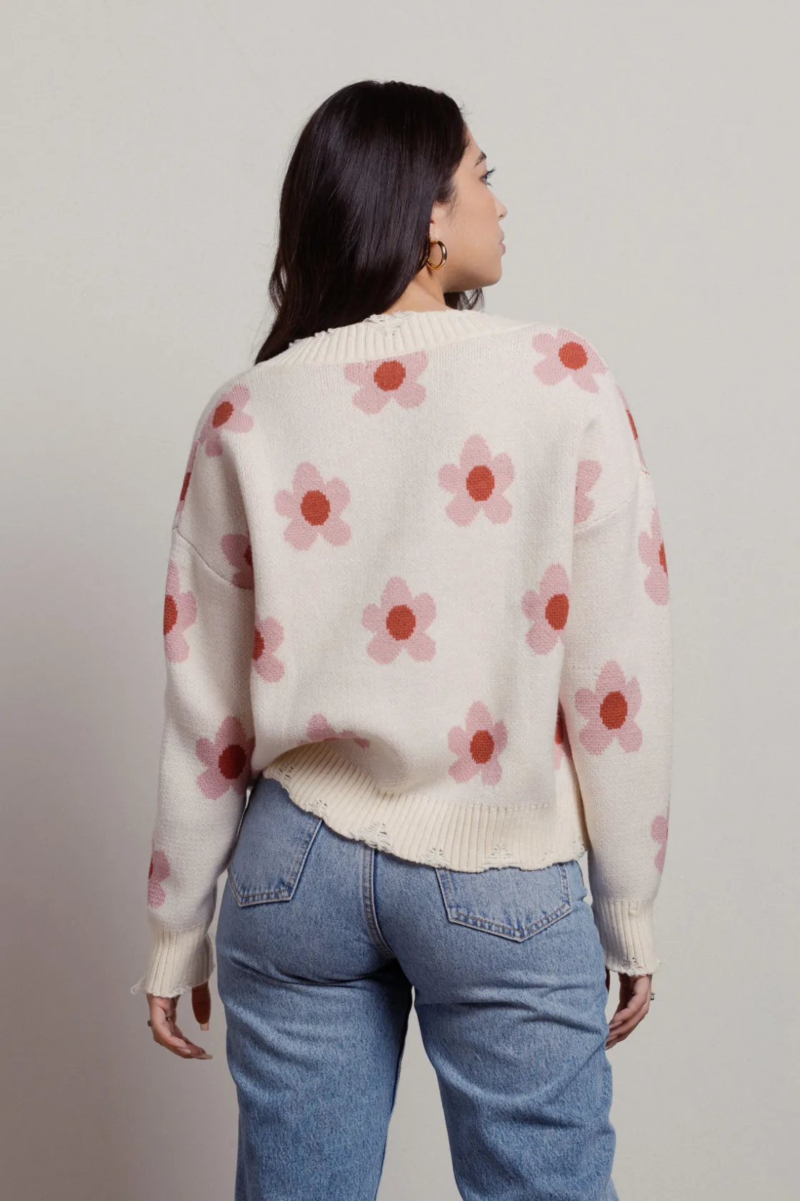 Tobi Oopsie Daisy Floral Sweater -