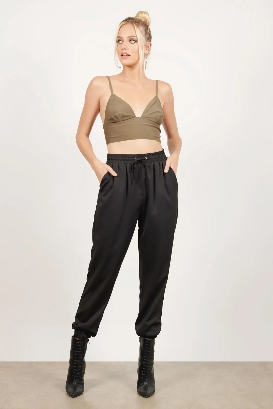 Tobi Pat Me Up Crop Top -