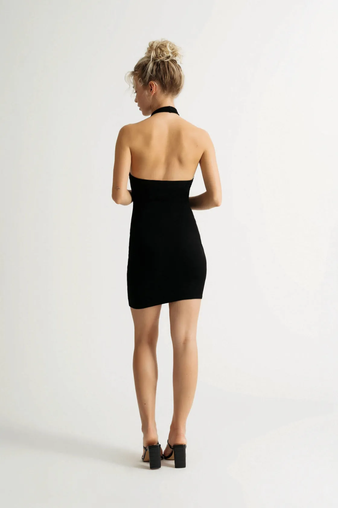 Tobi Peekaboo Halter Keyhole Bodycon Mini Dress