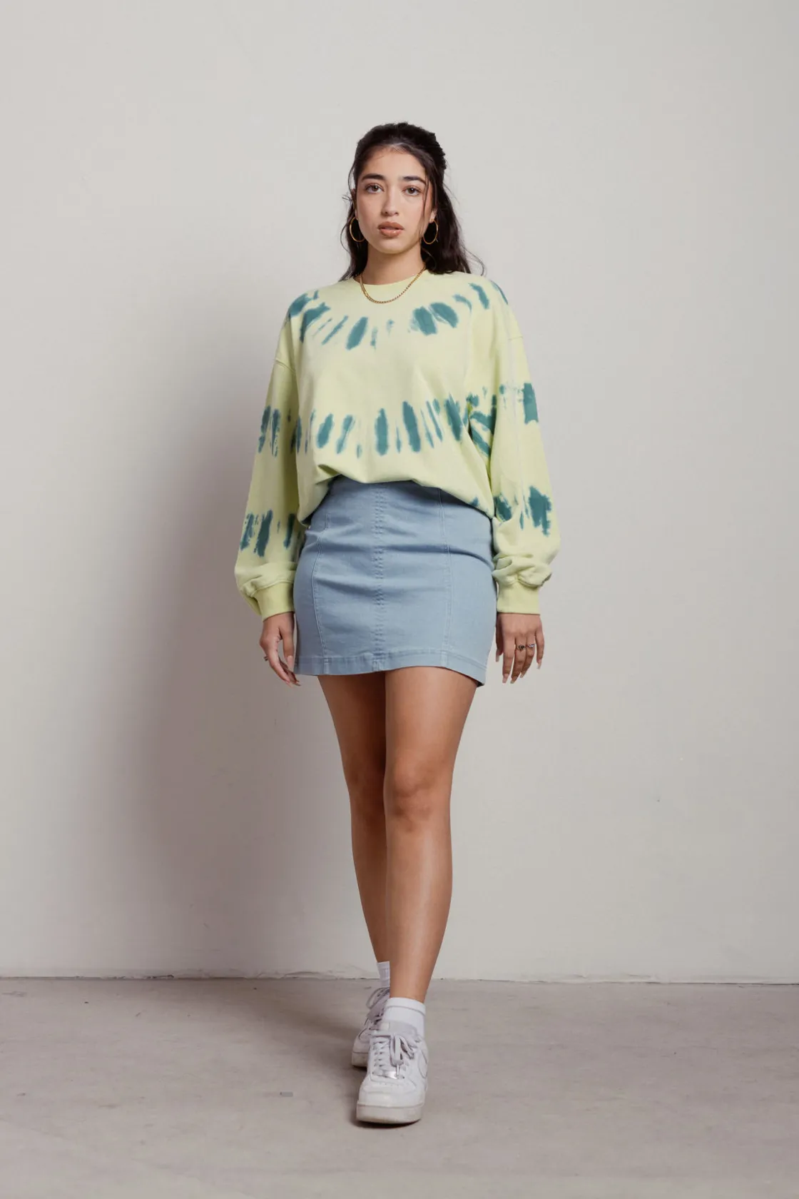 Tobi Pistachio Cream Tie Dye Sweatshirt -