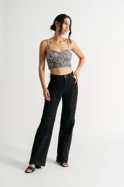 Tobi Reaching Too Much Crop Top - Buff