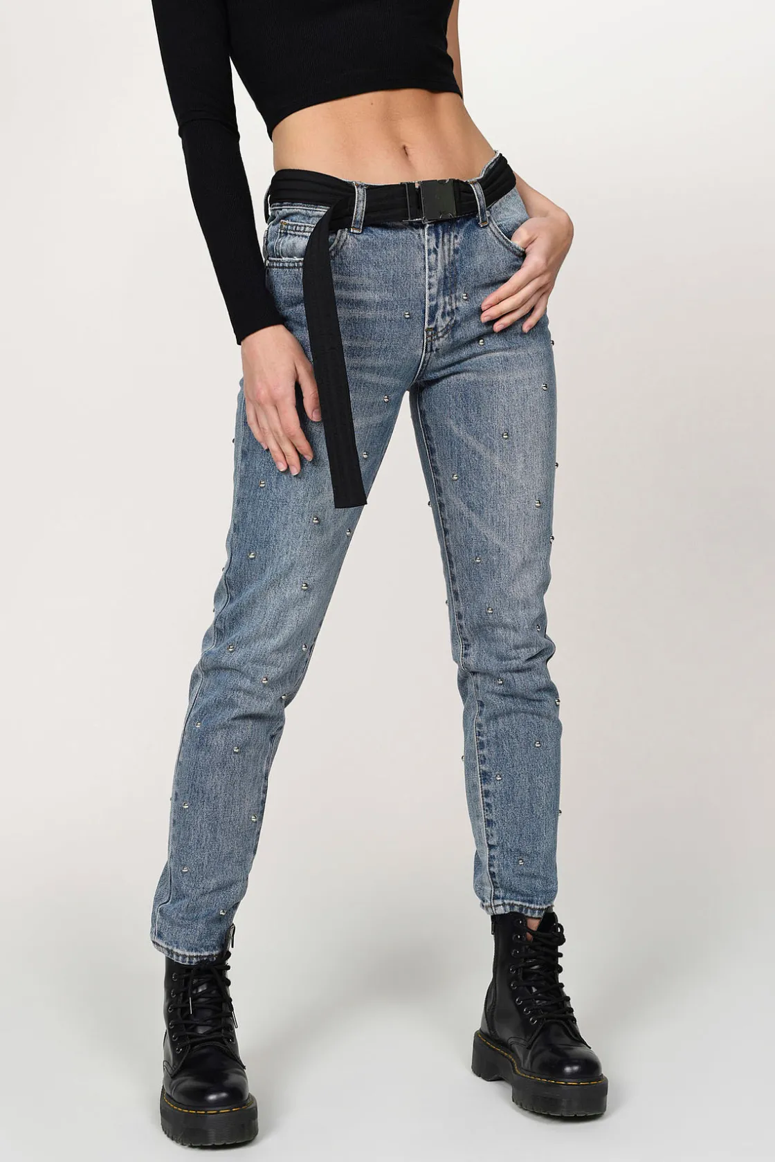 Tobi Roswell Studded Jeans -