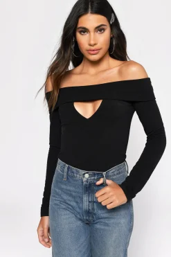 Tobi Secret Of Life Off The Shoulder Top - White