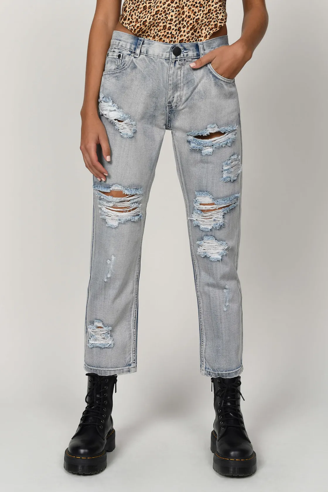 Tobi Silver Lake Distressed Jeans -