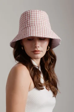 Tobi Sunny Daze Checkered Bucket Hat -