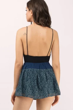 Tobi Sweet Soulmate Lace Mini Skirt -