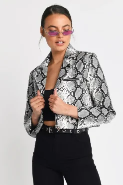 Tobi Trussst Me Cropped Jacket -