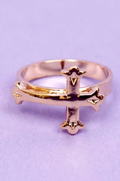 Tobi Victorian Cross Ring -