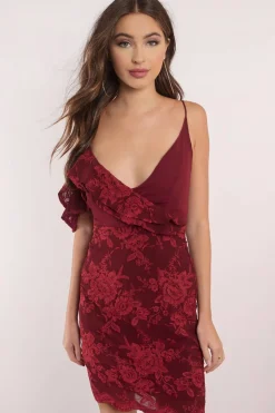 Tobi Winona Amalfi Lace Deep V Mini Dress -