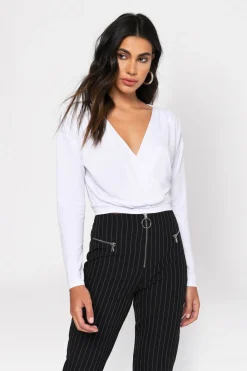 Tobi Wrap City Crop Top - Stone